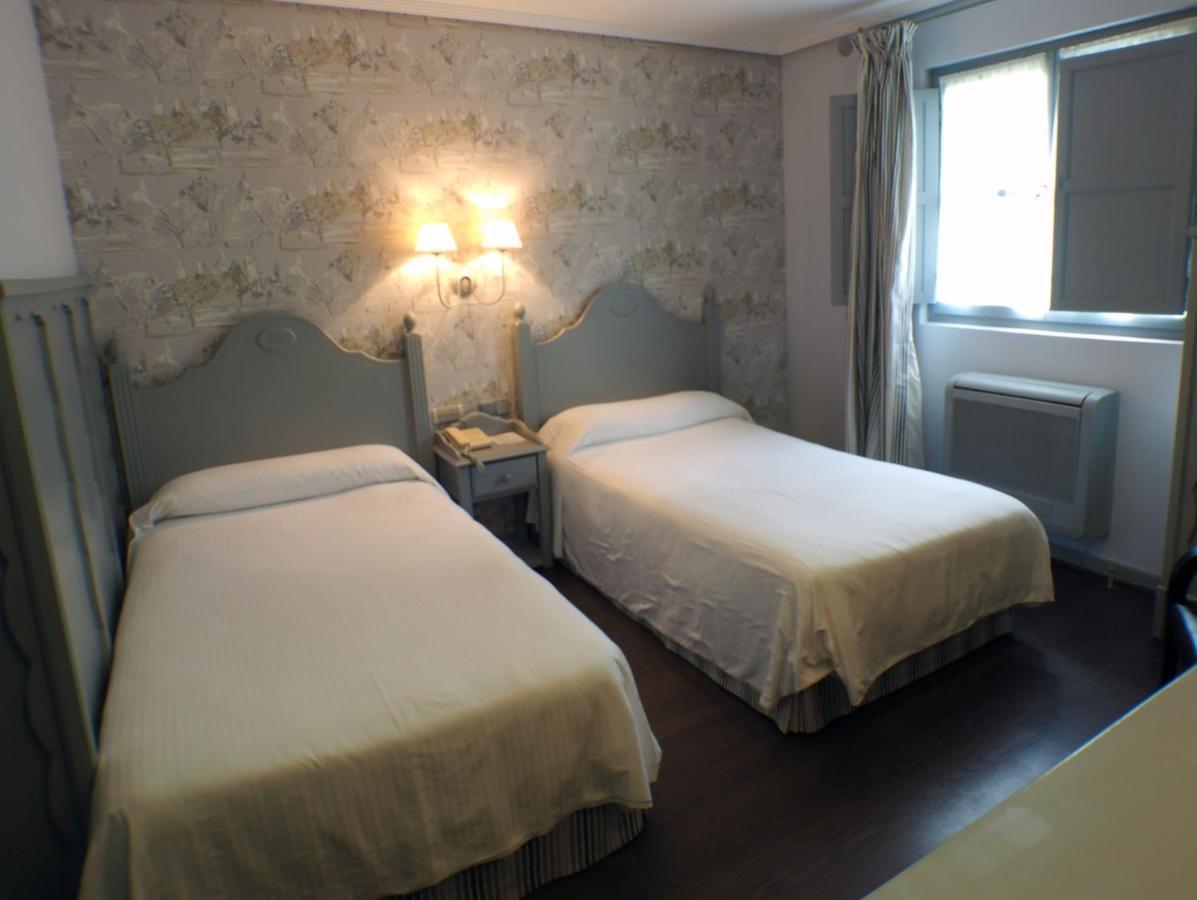 Hotel Comillas Exteriör bild