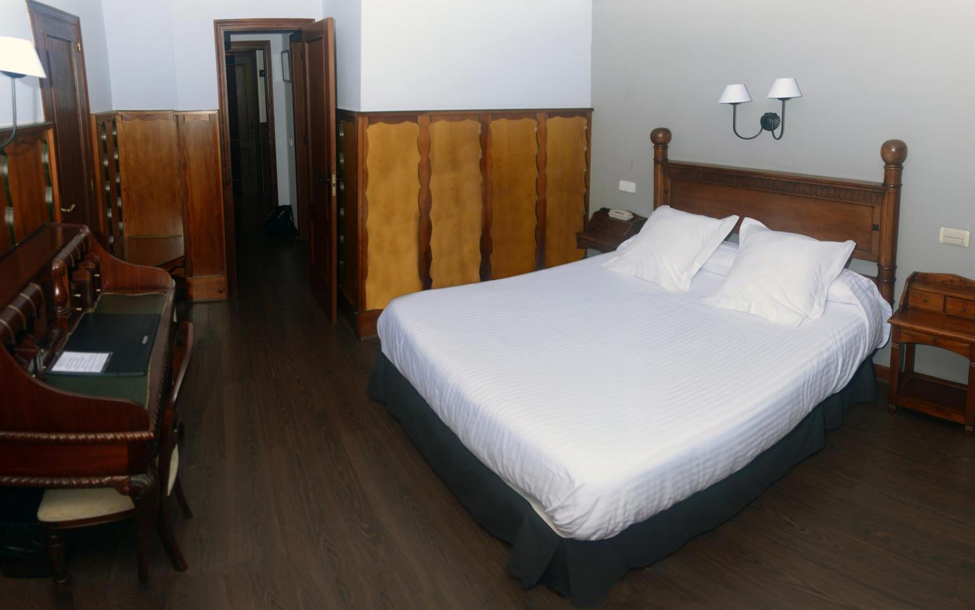 Hotel Comillas Exteriör bild