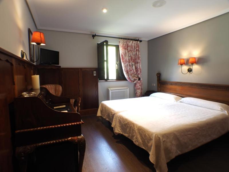 Hotel Comillas Rum bild