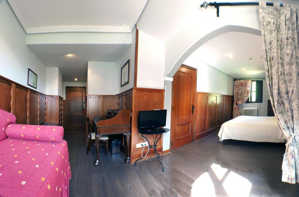 Hotel Comillas Rum bild